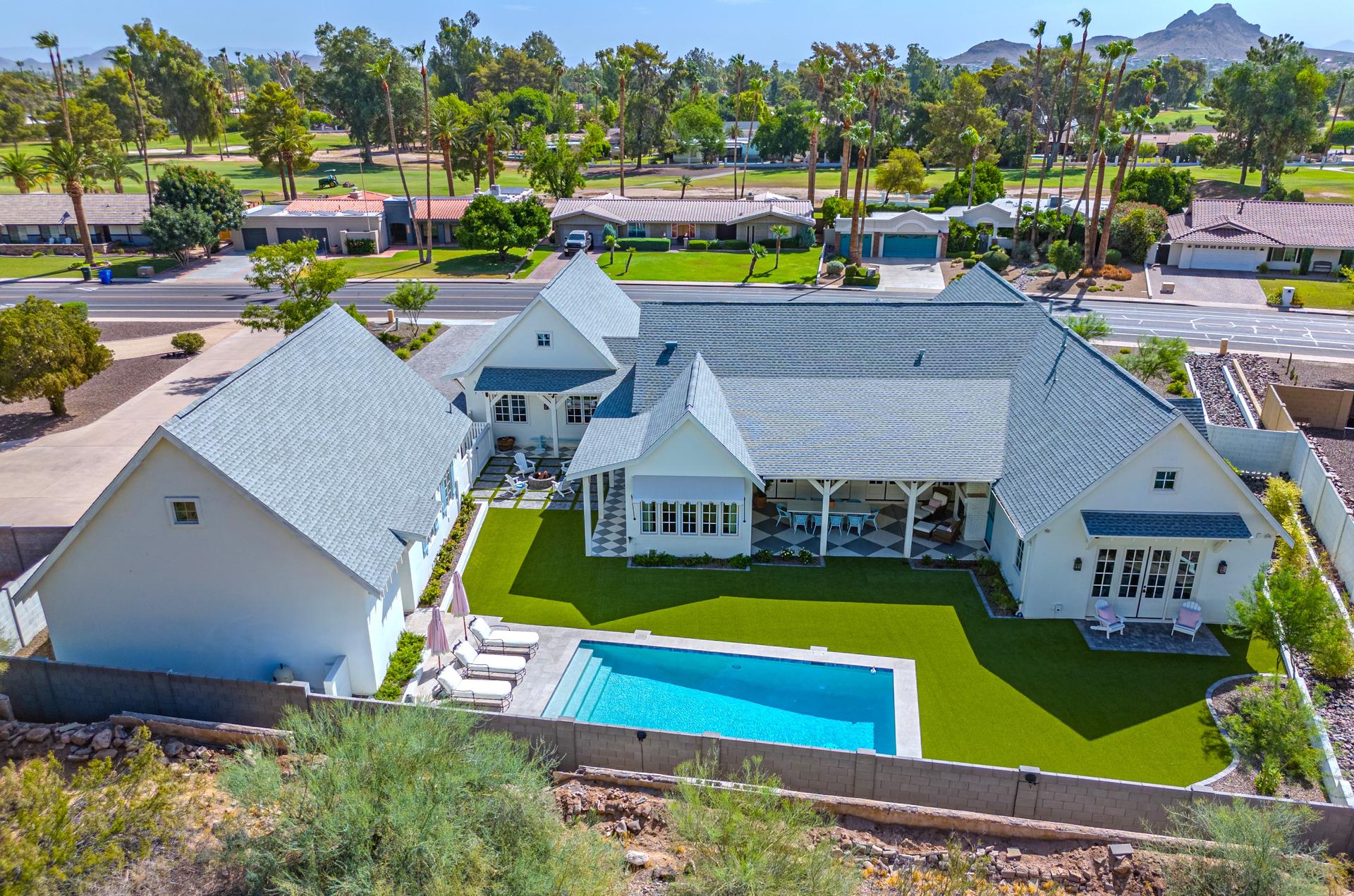 CUSTOM HOMES & STRUCTURES