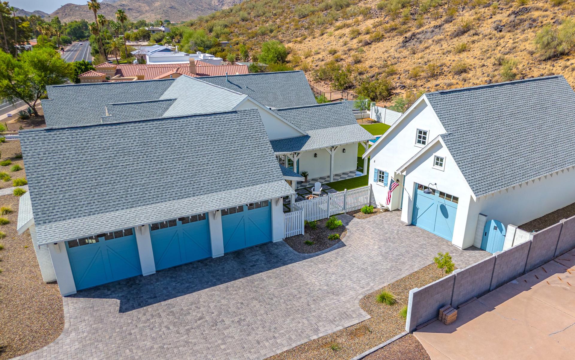 CUSTOM HOMES & STRUCTURES