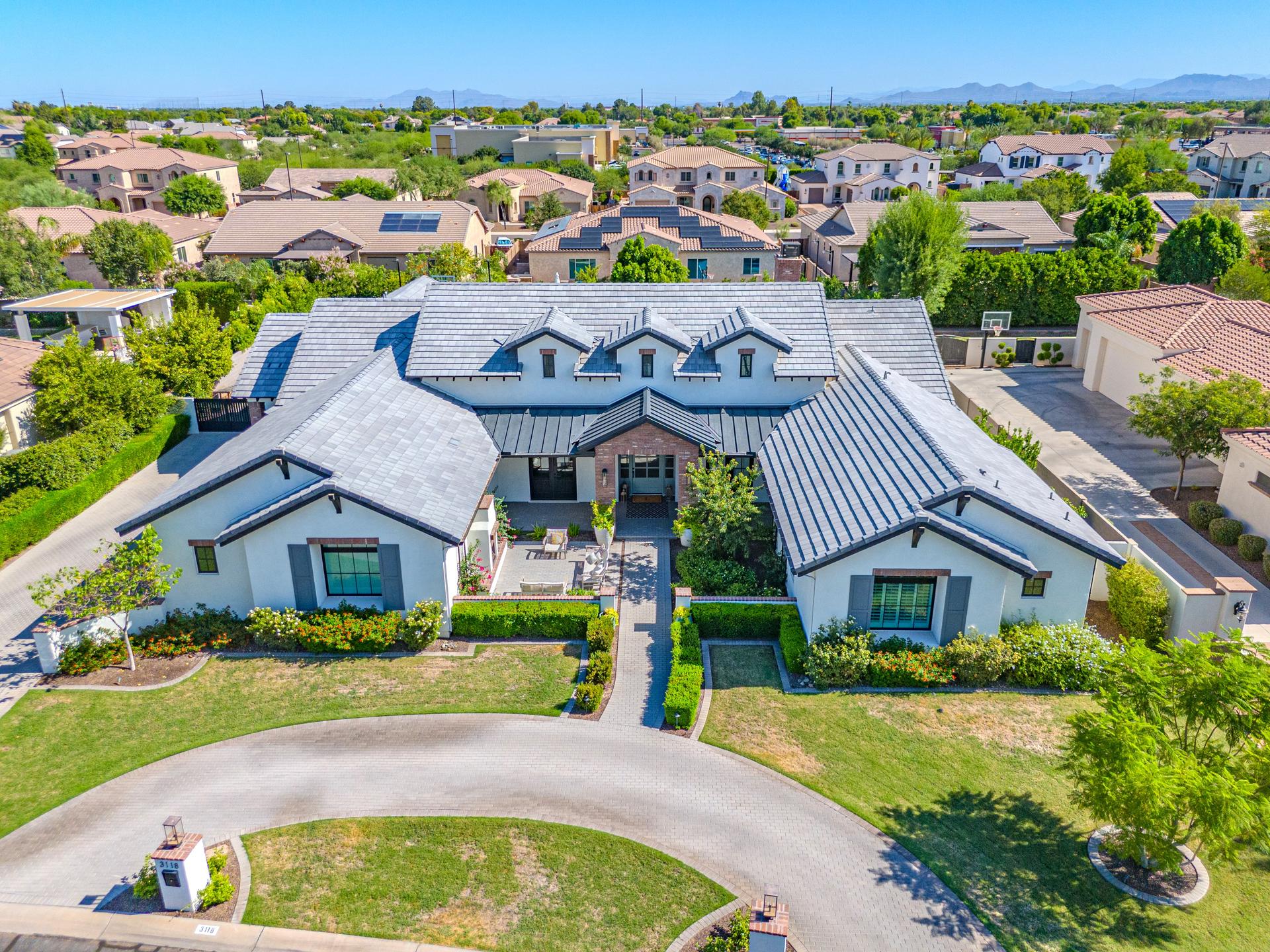 CUSTOM HOMES & STRUCTURES