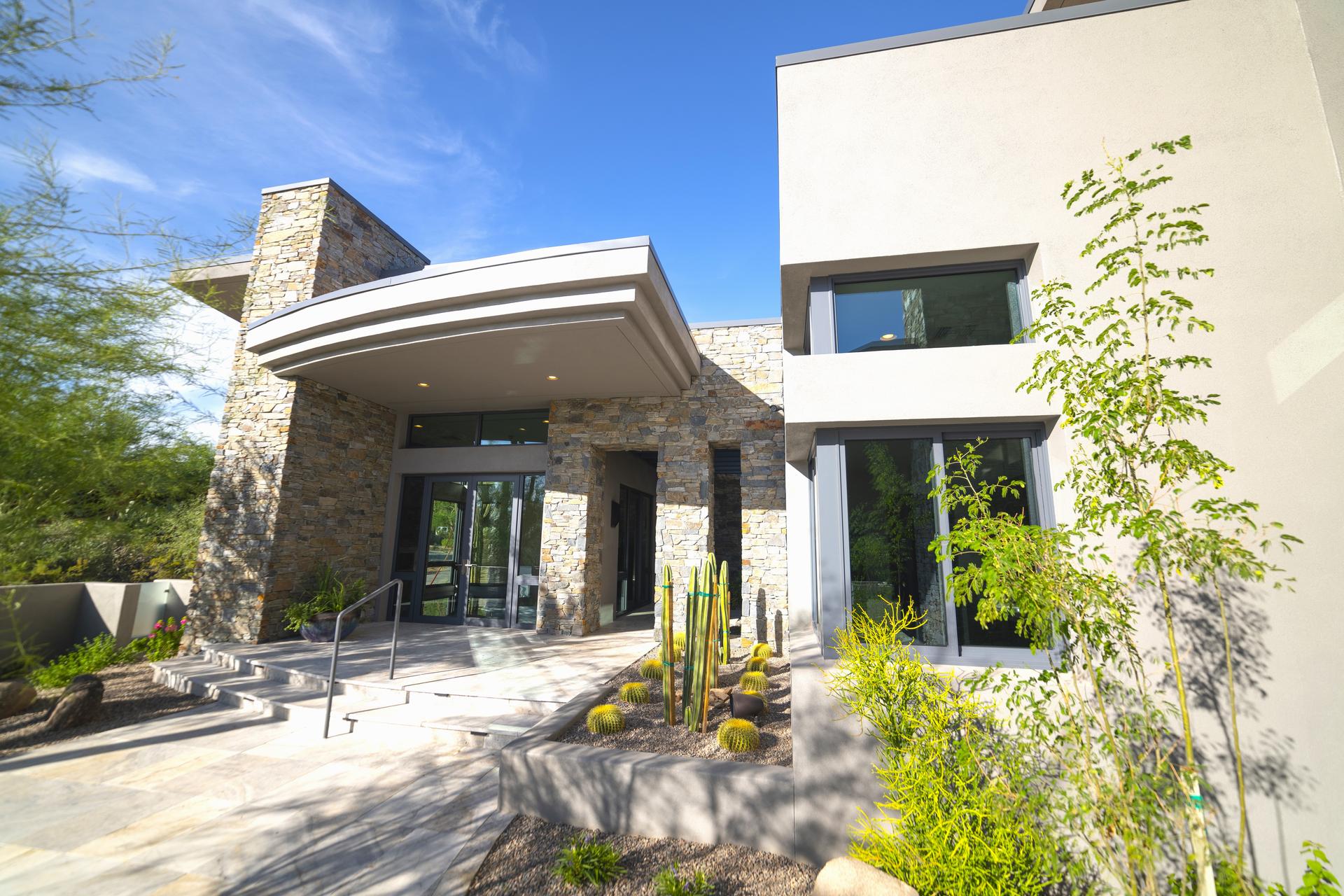 CUSTOM HOMES & STRUCTURES