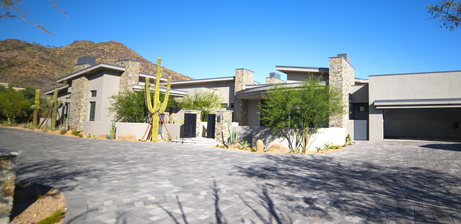 CUSTOM HOMES & STRUCTURES